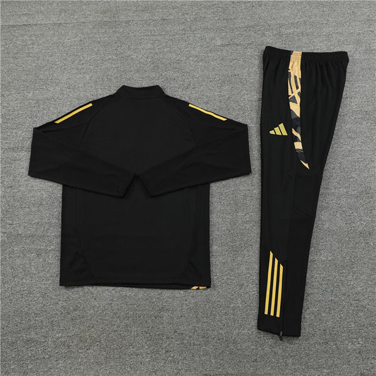 Real Madrid 24/25 Tracksuit - Black