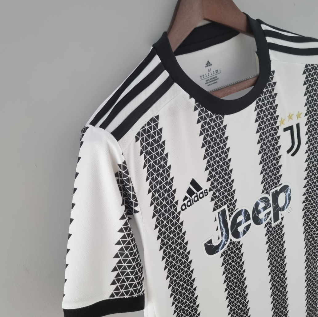 Juventus 22/23 home white/black shirt