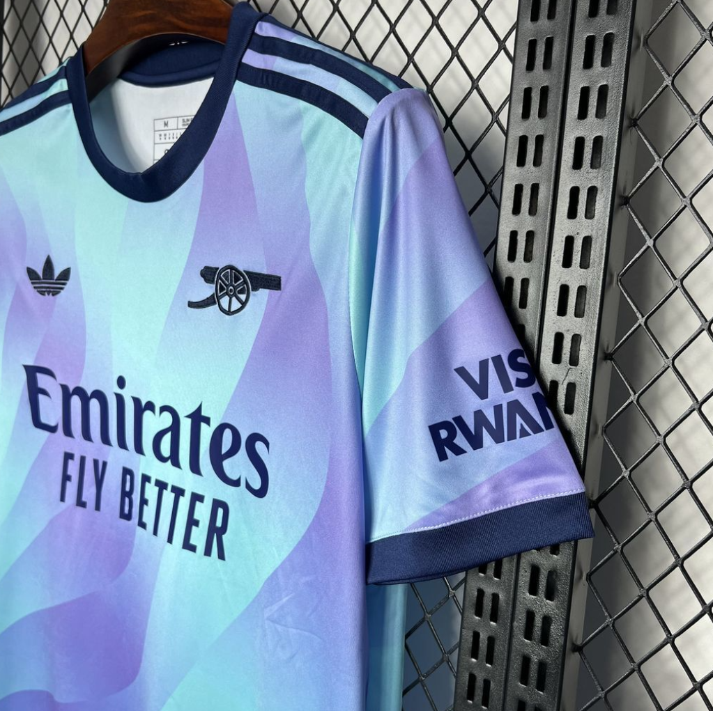 Arsenal 24/25 Third Jersey – The Tonal Cannon
