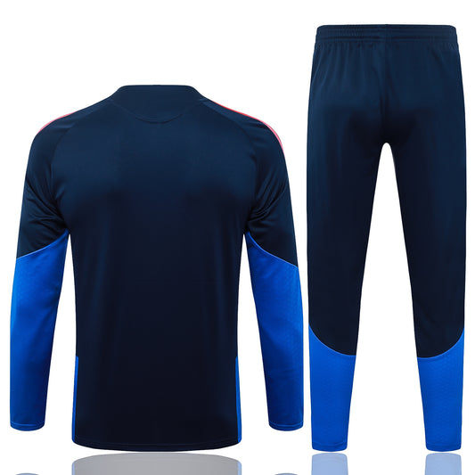 back view of the Adidas Colombia 2026/27 Full Black Quarter-Zip Soccer Tracksuit - AEROREADY Training Set