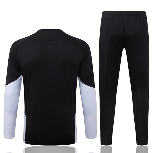 back view of the Adidas Liverpool FC 2026/27 Full Black Quarter-Zip Soccer Tracksuit - AEROREADY Training Set
