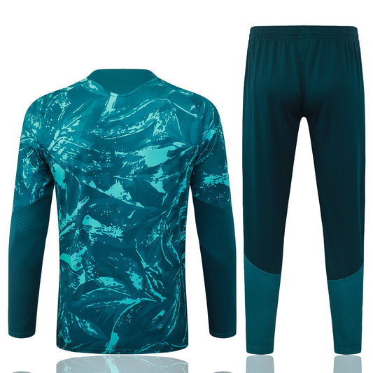 back view of the Adidas Real Madrid 2026/27 Full Green Quarter-Zip Soccer Tracksuit - AEROREADY Training Set