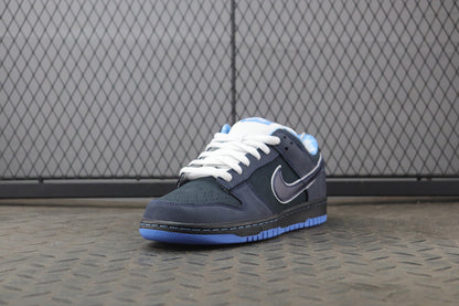Nike dunk sb low blue lobster, all sizes available.