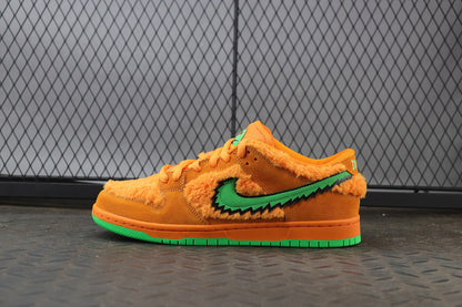 Nike dunk sb low grateful dead orange bear, all sizes available.