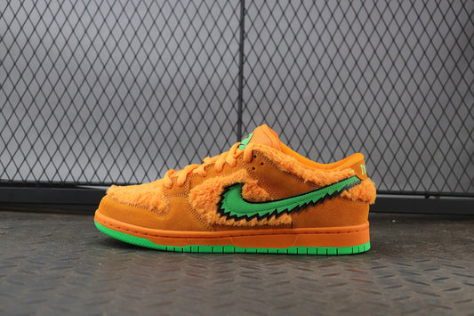 Nike dunk sb low grateful dead orange bear, all sizes available.