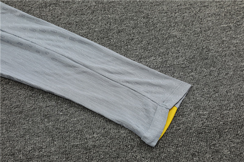 Liverpool 24/25 Tracksuit - Grey