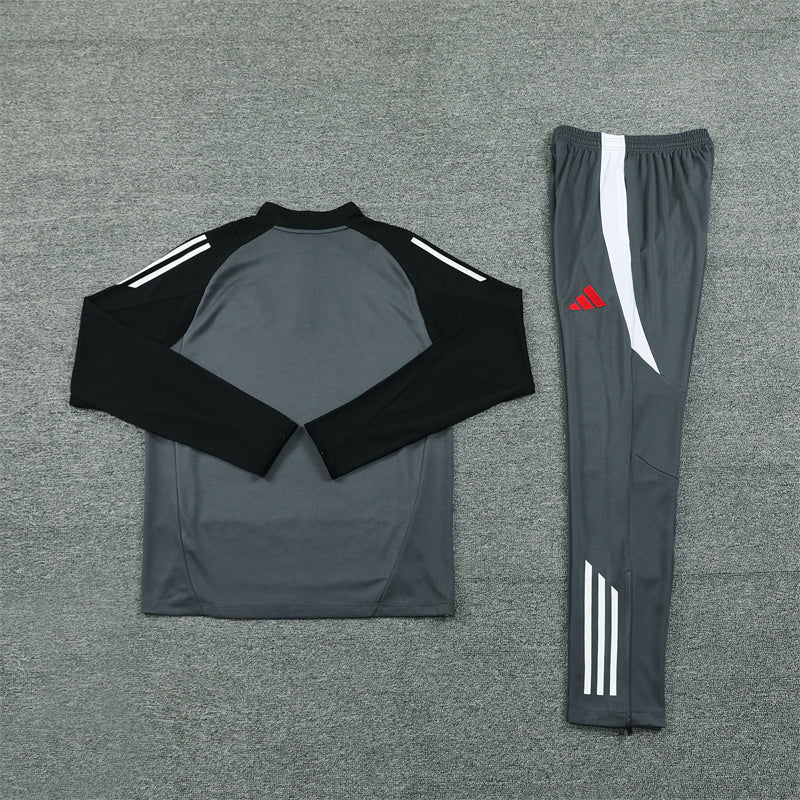 Manchester United 24/25 Tracksuit - Grey