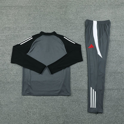 Manchester United 24/25 Tracksuit - Grey