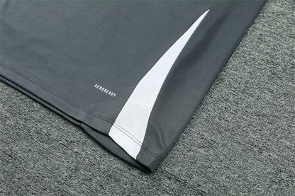 Manchester United 24/25 Tracksuit - Grey