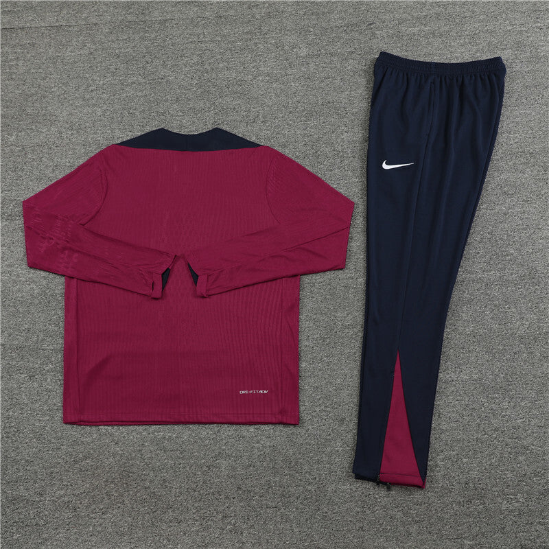 England 24/25 Tracksuit - Rose Gold