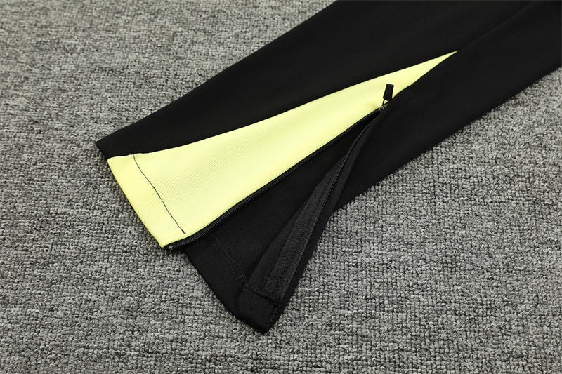 Liverpool 24/25 Tracksuit - Yellow