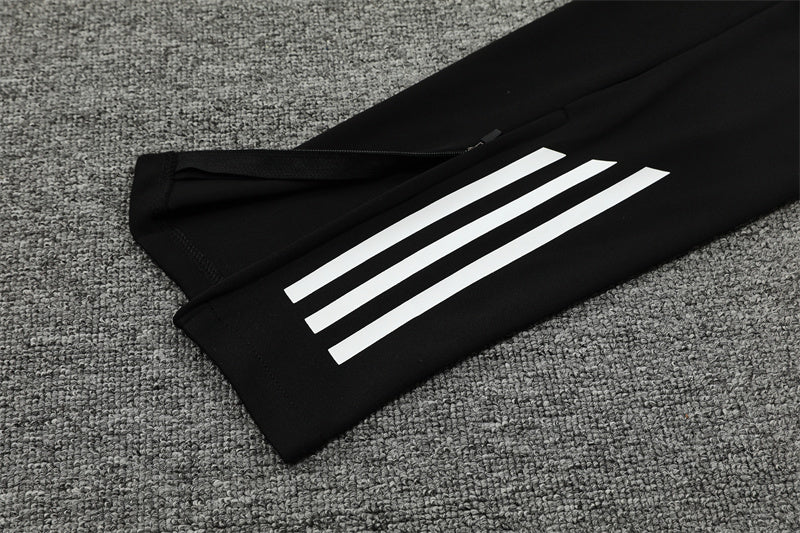 Manchester United 24/25 Tracksuit - Red