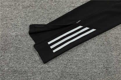 Manchester United 24/25 Tracksuit - Black