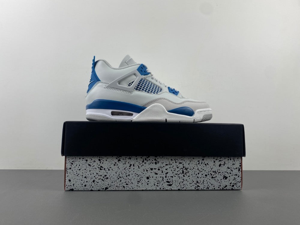 Nike Air Jordan 4 "Azul Militar"