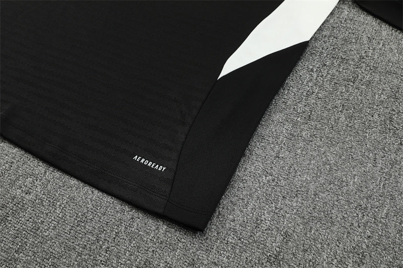 Liverpool FC 25/26 Tracksuit - Black