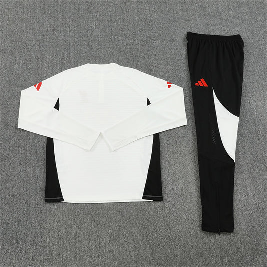 Liverpool FC 25/26 Tracksuit - White