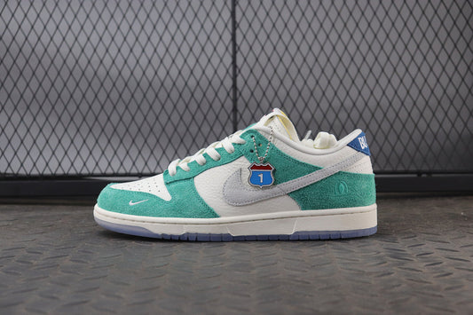 Nike dunk low x kasina 80s bus, all sizes available.