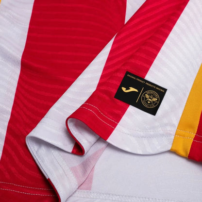 Camiseta Roja y Blanca de Local del Brentford 26/27