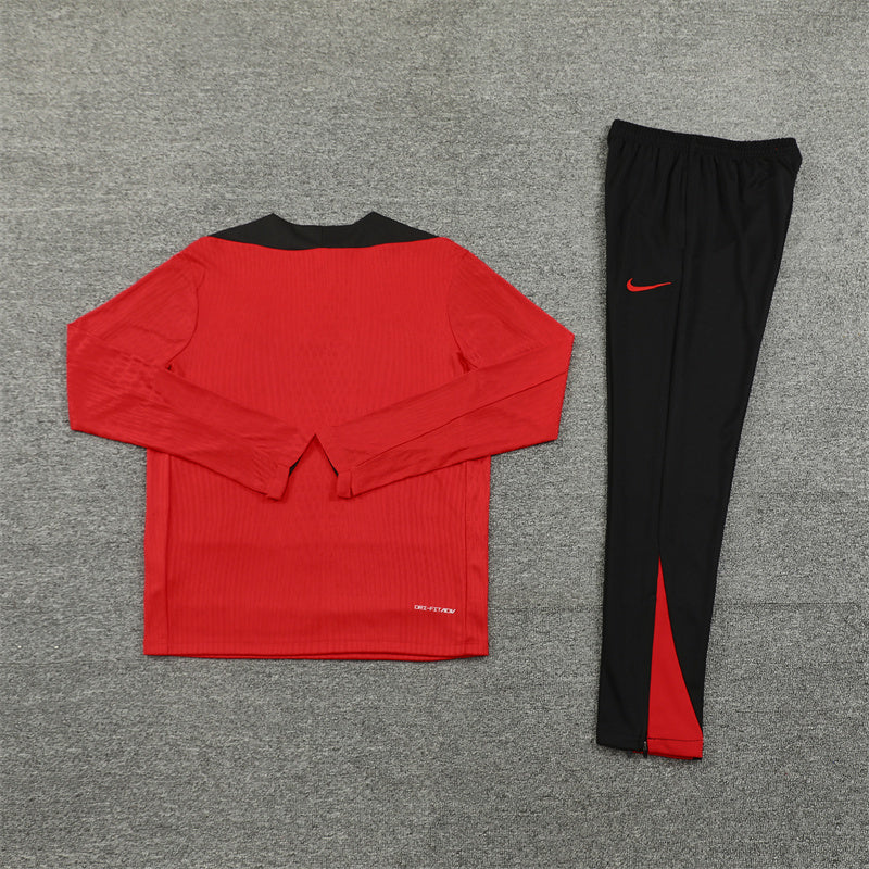 Liverpool 24/25 Tracksuit - Red
