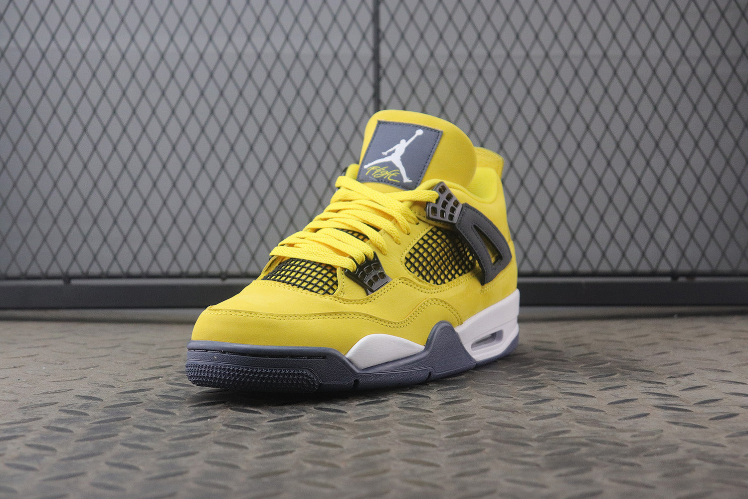 Nike air jordan 4 lightning, all sizes available.
