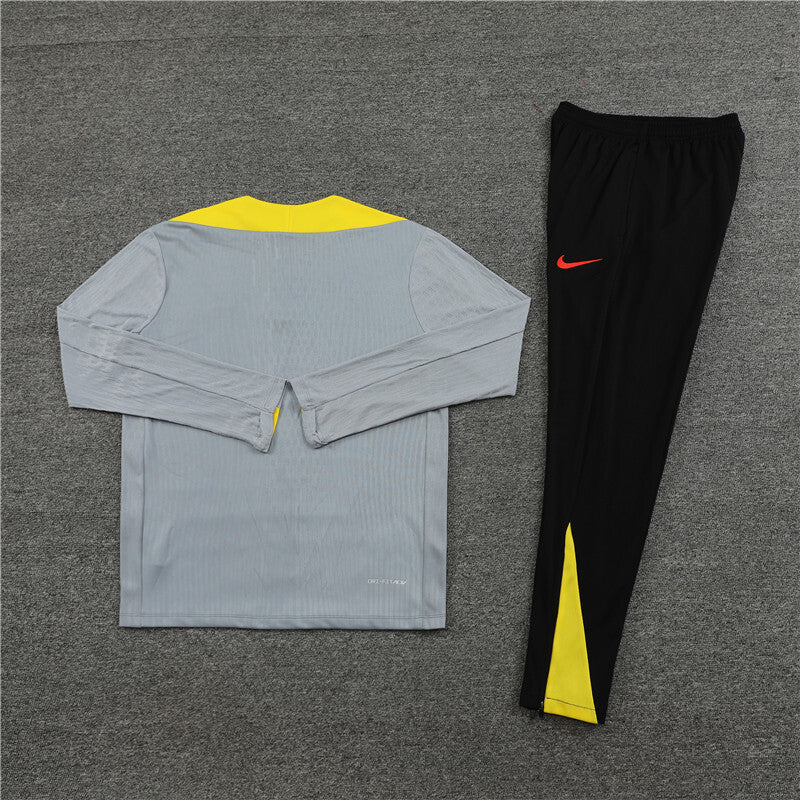 Liverpool 24/25 Tracksuit - Grey