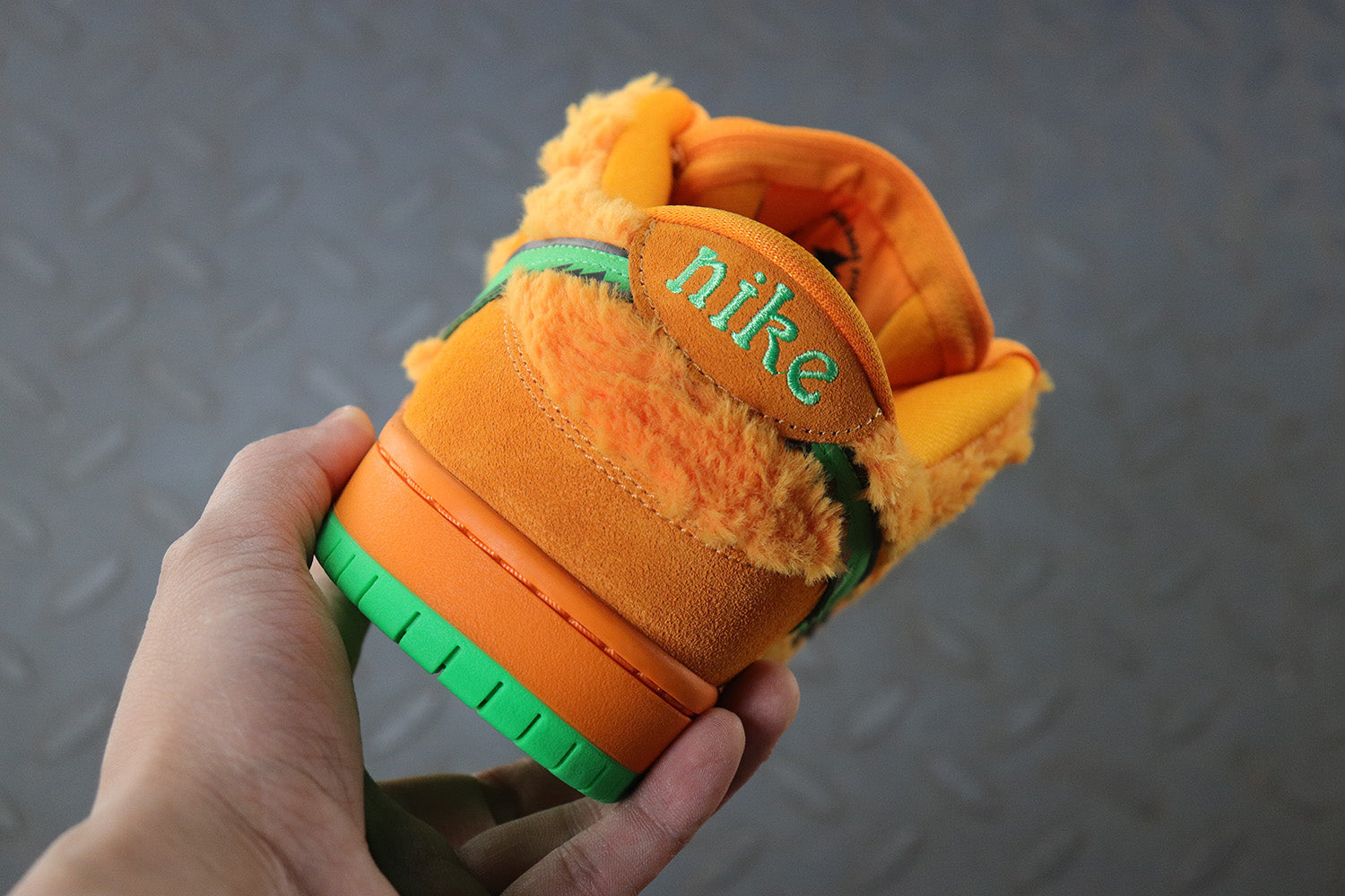 Nike dunk sb low grateful dead orange bear, all sizes available.