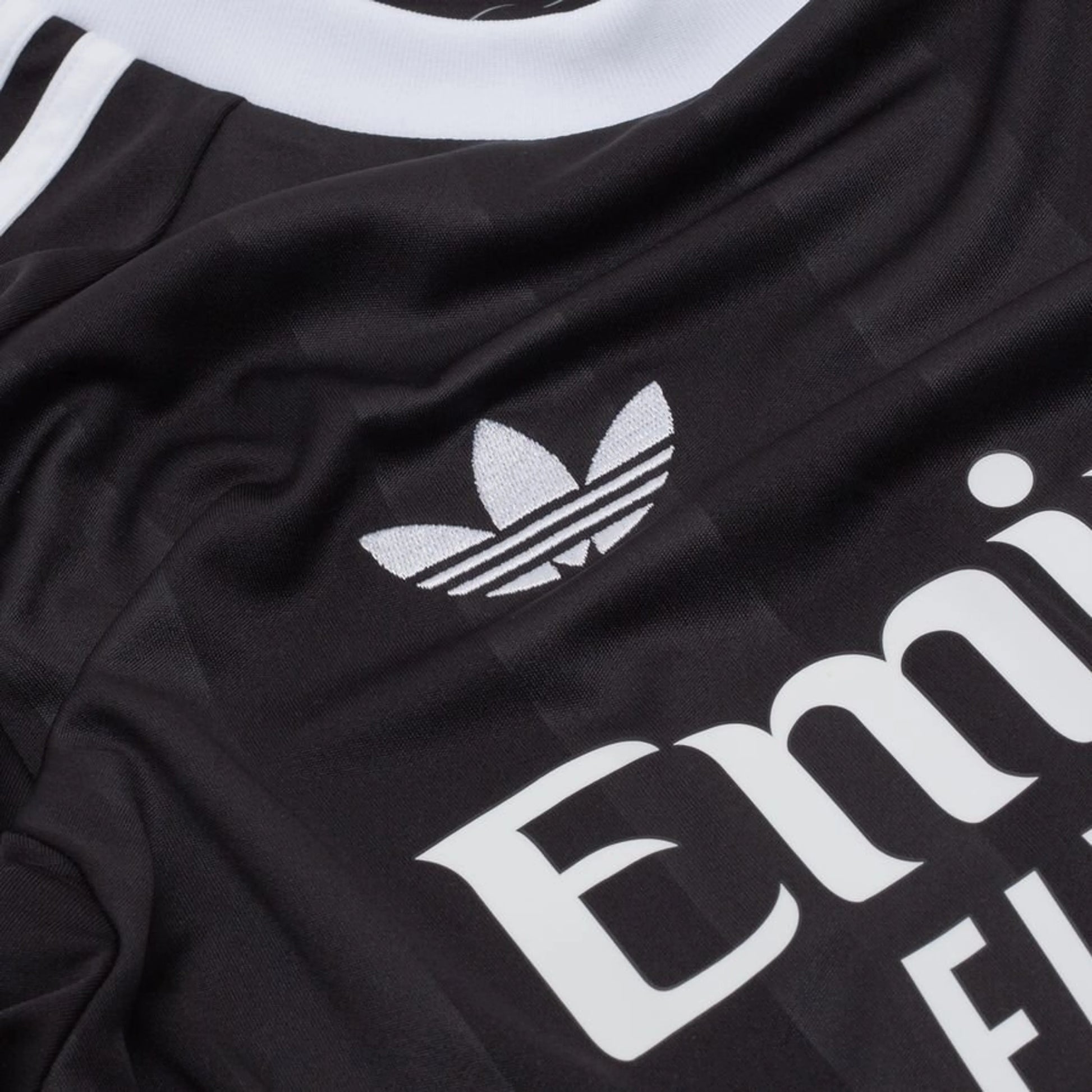 Adidas logo on the Real Madrid 2025/26 Third Goalkeeper Jersey