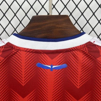 Close up view to the back collar of the Chile 2026 Home Worldcup Red Jersey with white and blue accents.