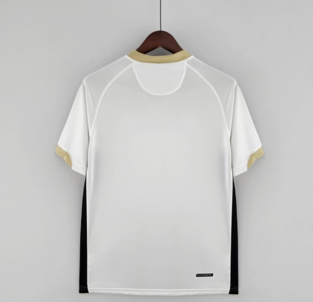 Manchester_United_2006_2007_White_Away_Jersey