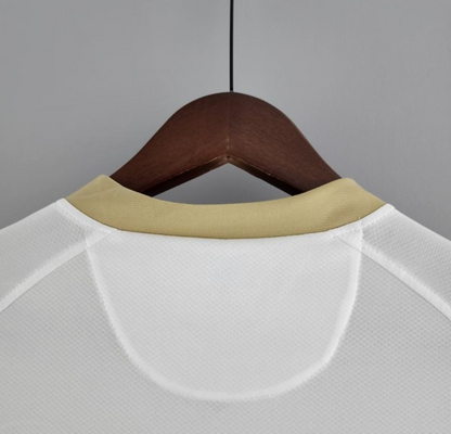 Manchester_United_2006_2007_White_Away_Jersey