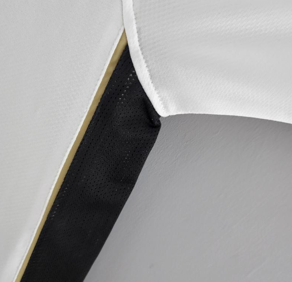 Manchester_United_2006_2007_White_Away_Jersey