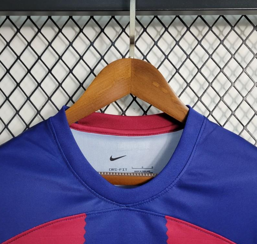 Barcelona 23/24 home red/blue shirt
