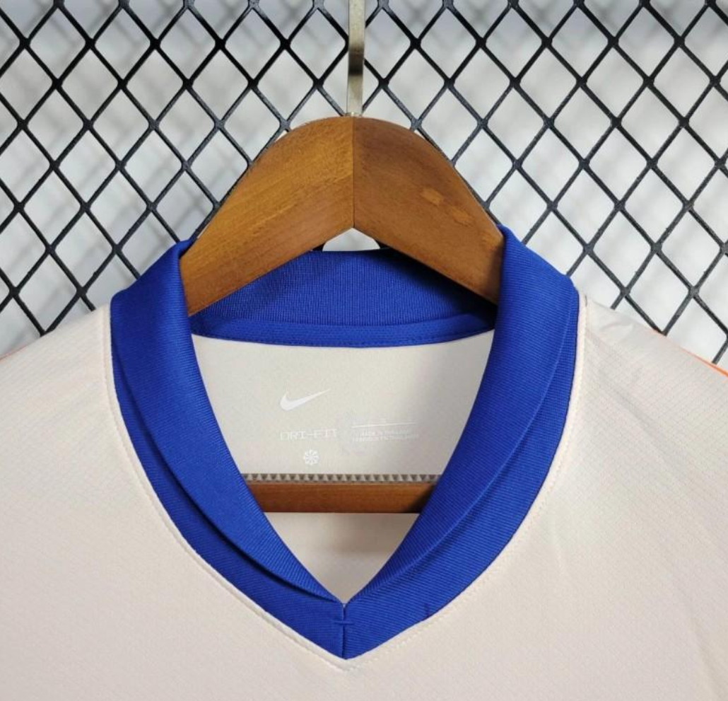 Chelsea 24/25 away white/blue shirt