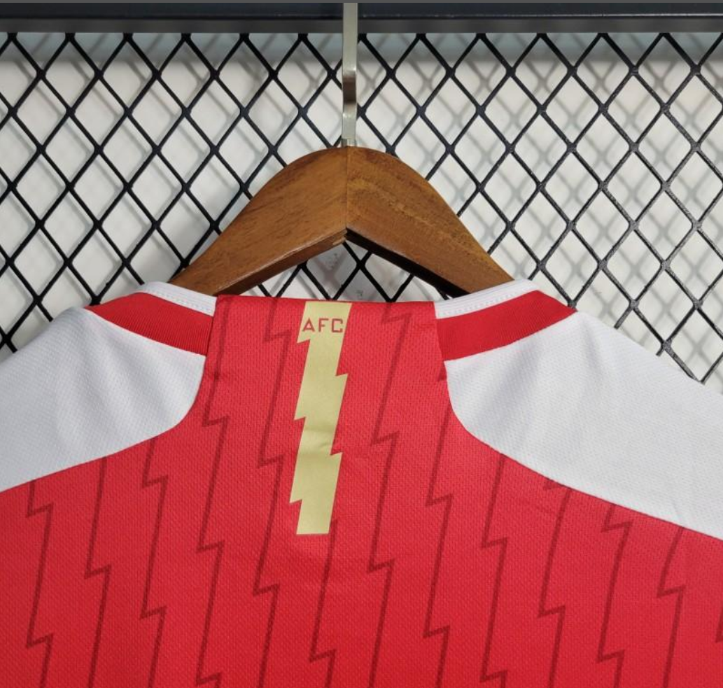 Arsenal 23/24 home red shirt