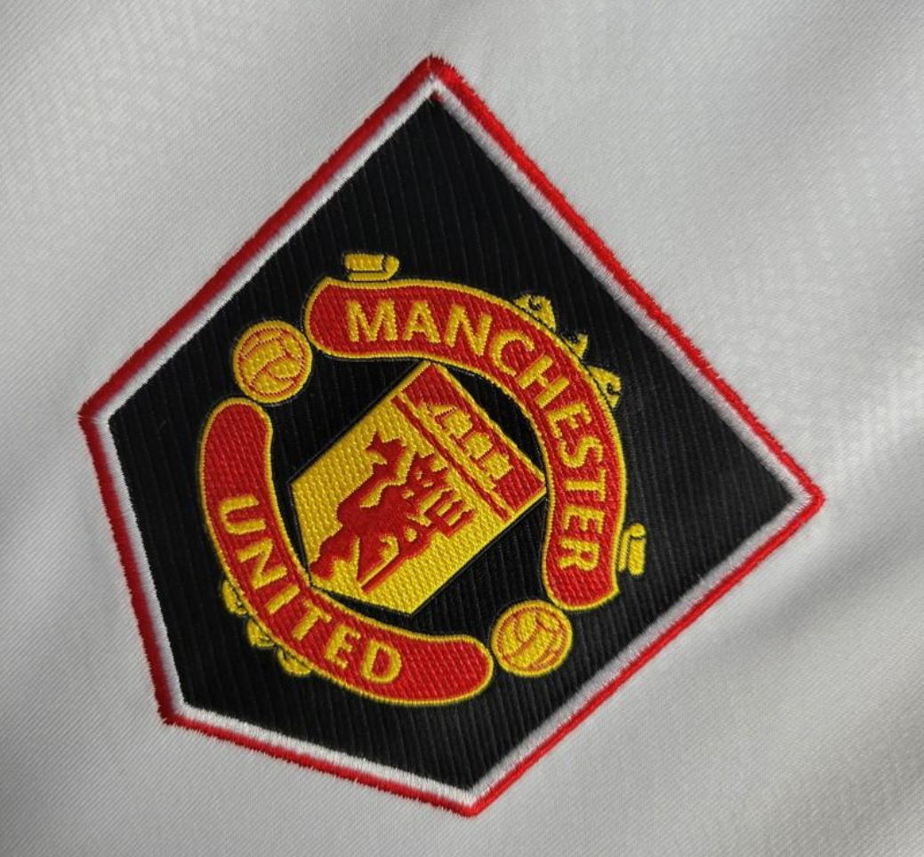 Manchester united 23/24 away white shirt