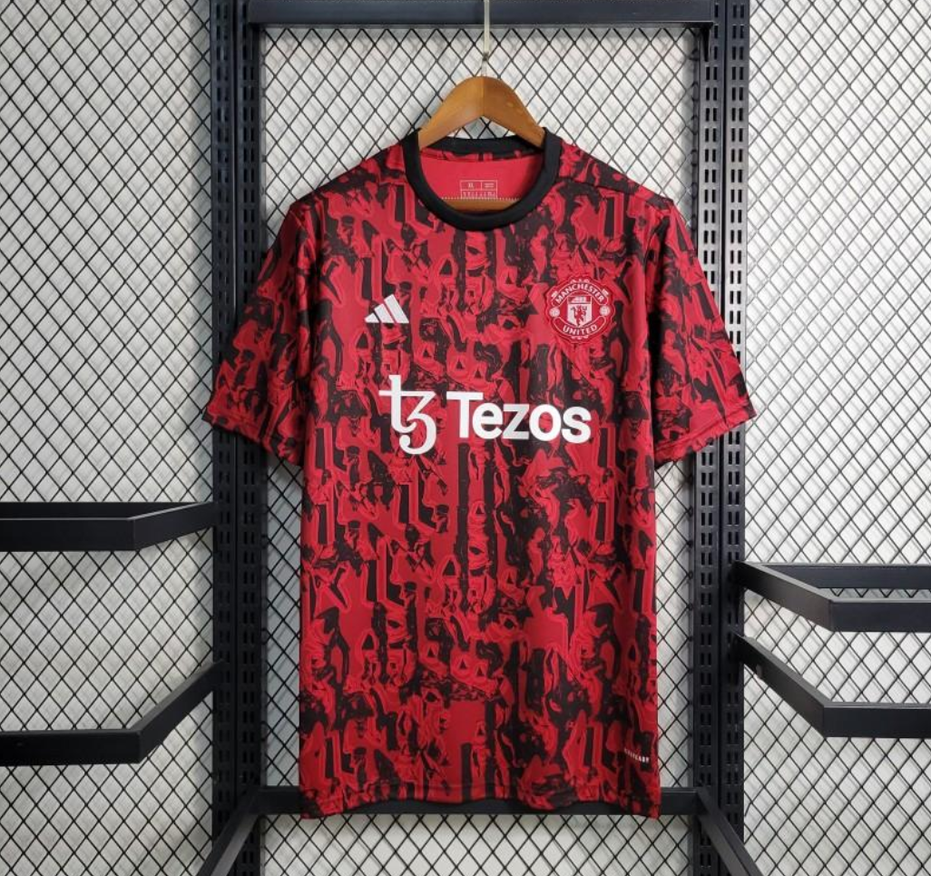 Manchester united 23/24 training red shirt