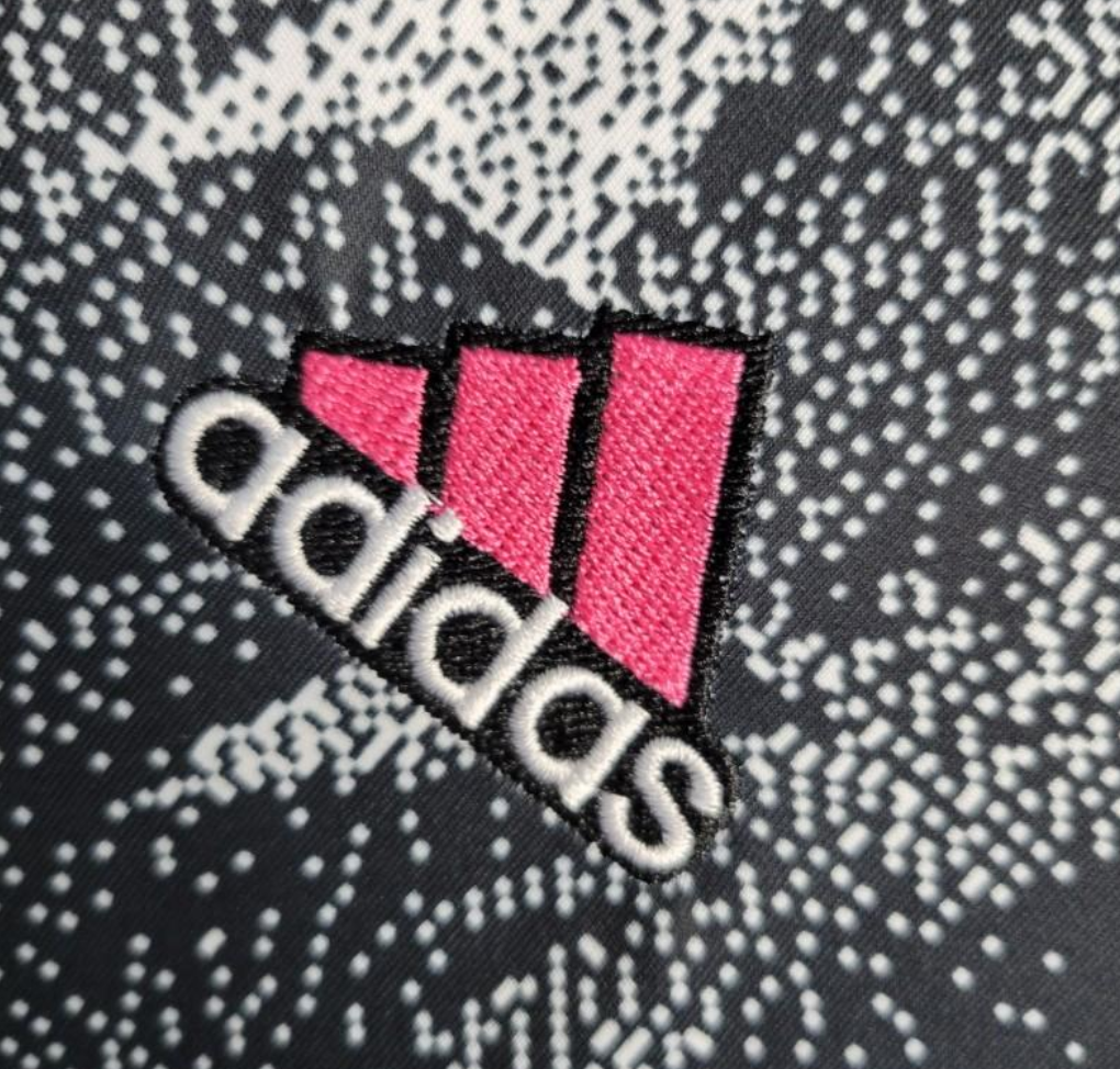 Juventus 23/24 training shirt