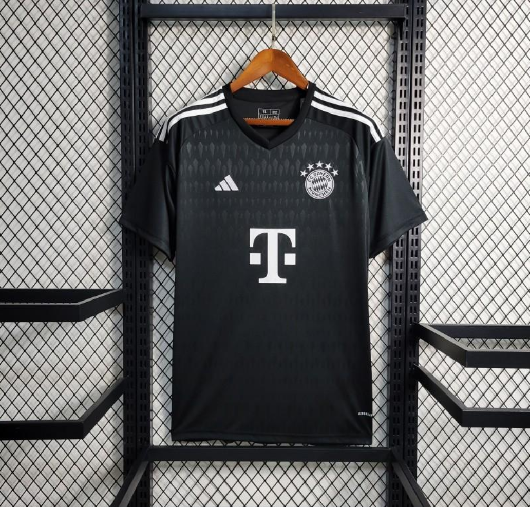 Bayern Munich 23/24 goalkeeper black shirt