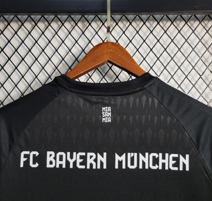 Bayern Munich 23/24 goalkeeper black shirt