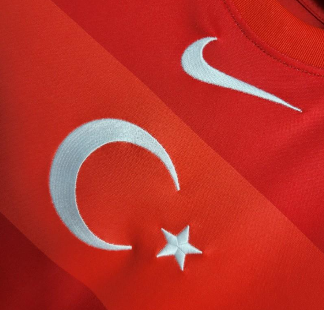 Turkey 2023 home red shirt