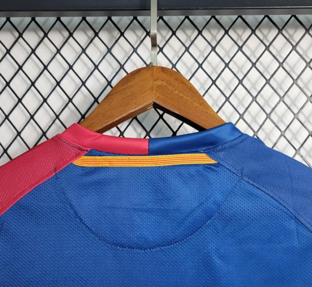 Barcelona 08/09 home red/blue shirt