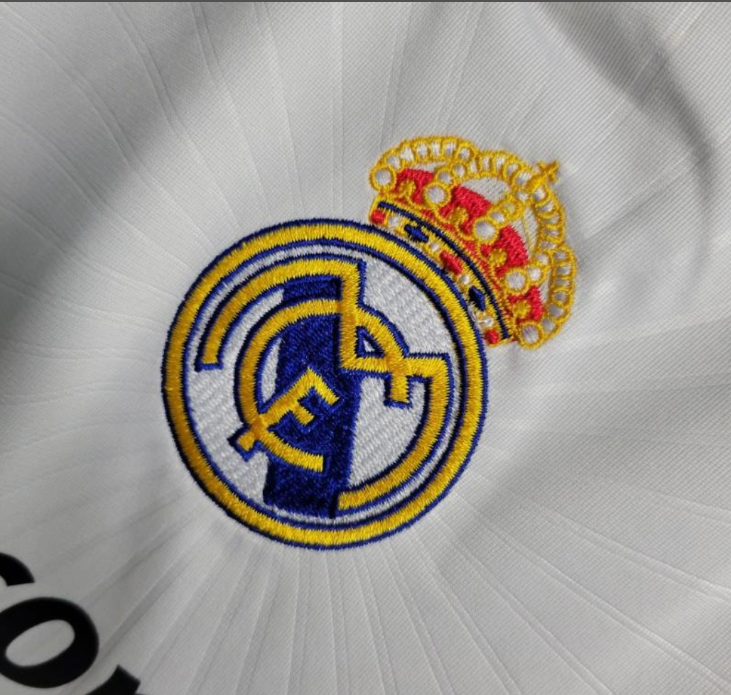 Real Madrid 10/11 home white shirt