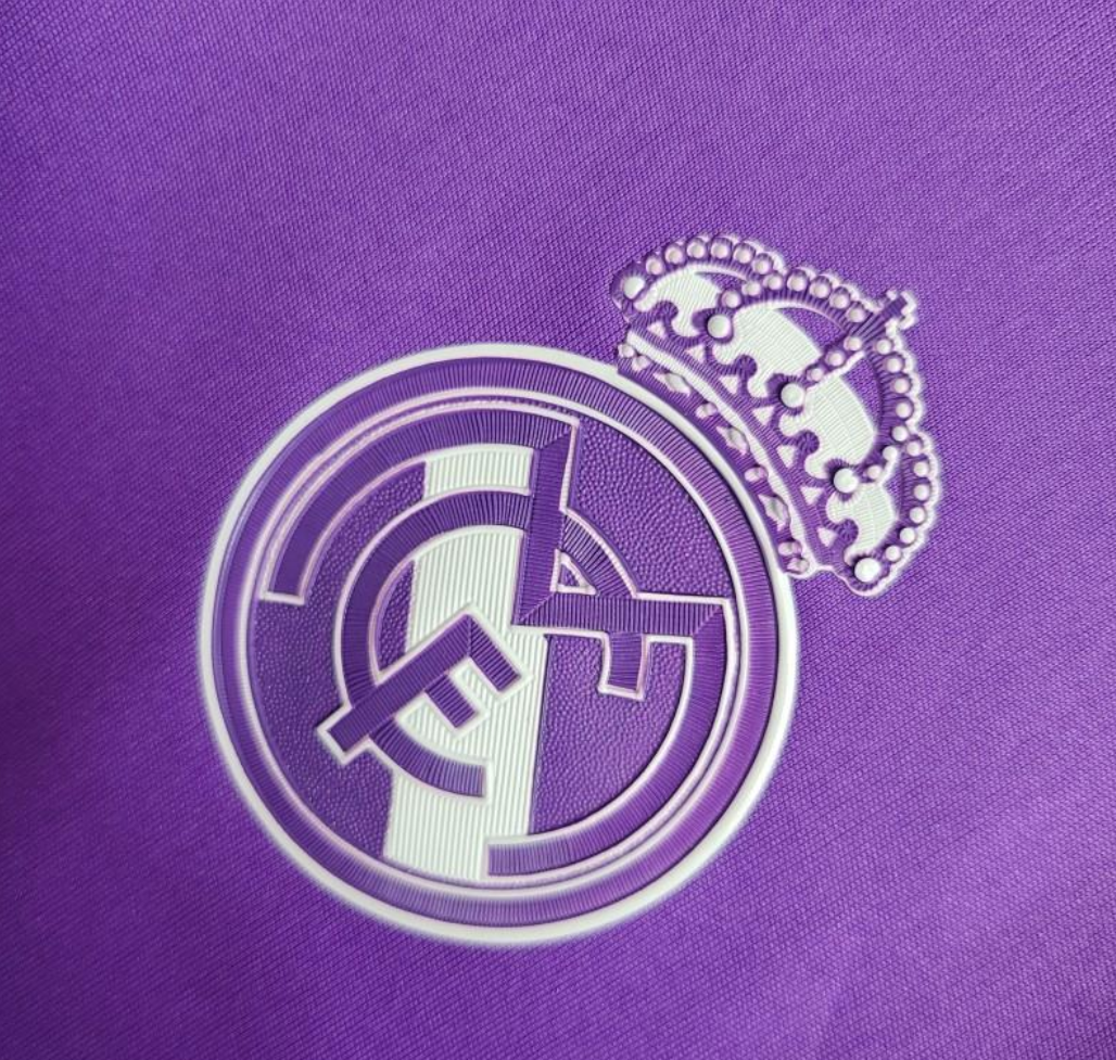 Real Madrid 17/18 purple shirt
