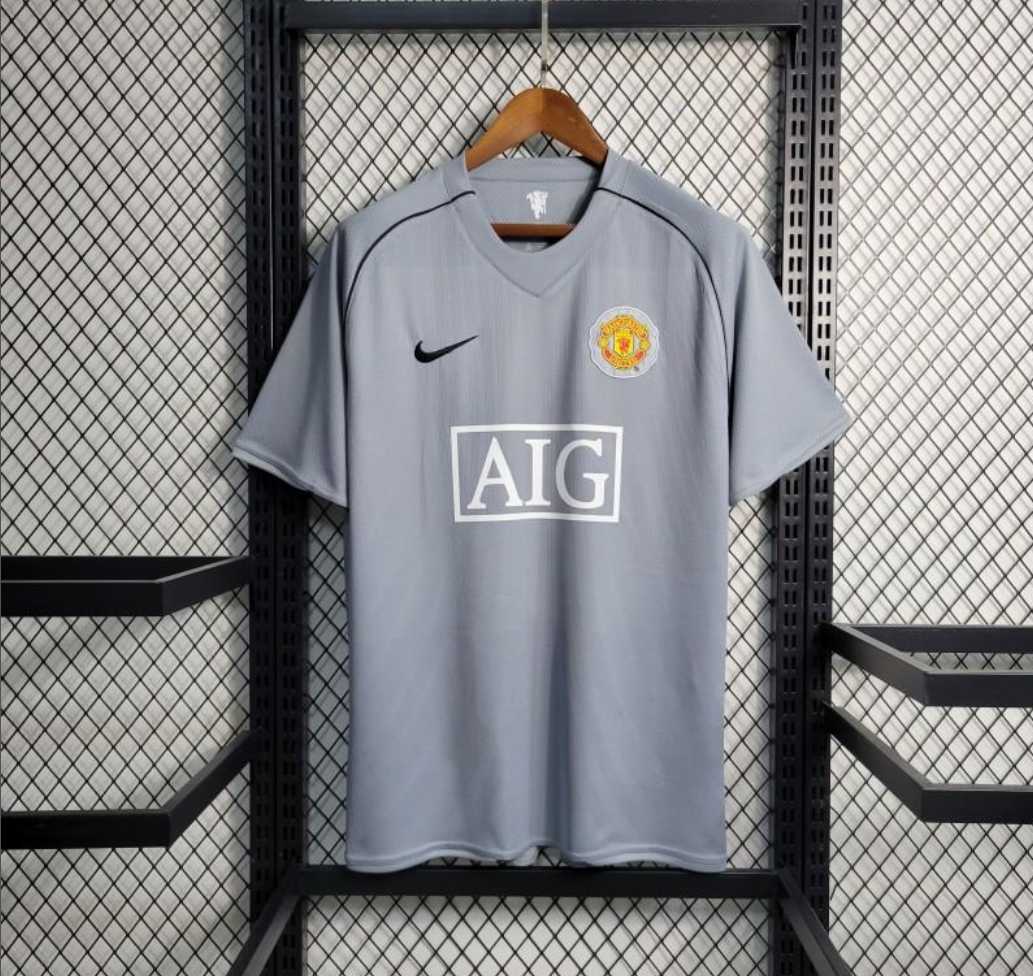 Manchester united 07/08 goalkeeper grey shirt
