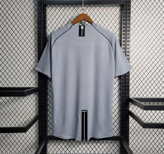 Manchester united 07/08 goalkeeper grey shirt