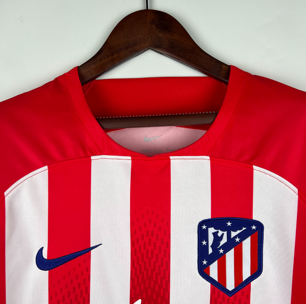 Atletico Madrid 23/24 home red/white shirtAtletico Madrid 23/24 home red/white shirt