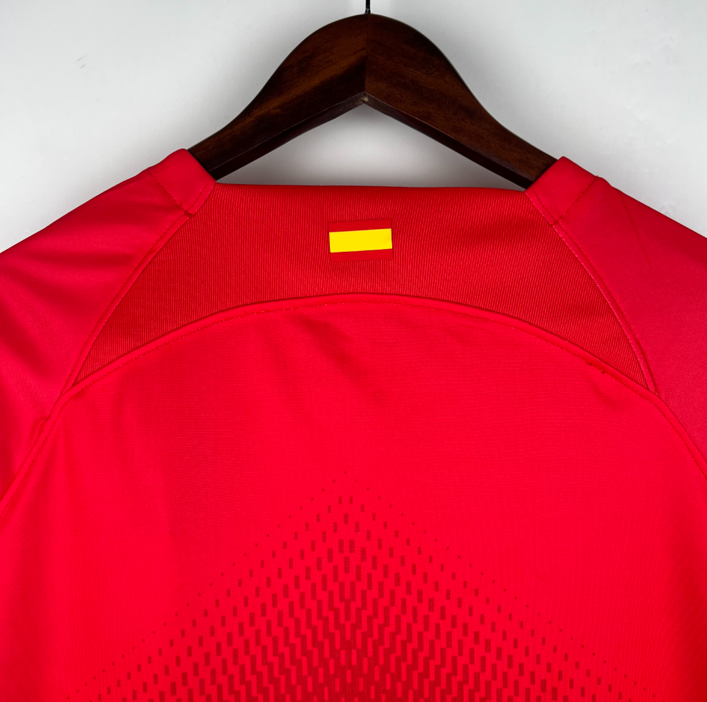 Atletico Madrid 23/24 home red/white shirt