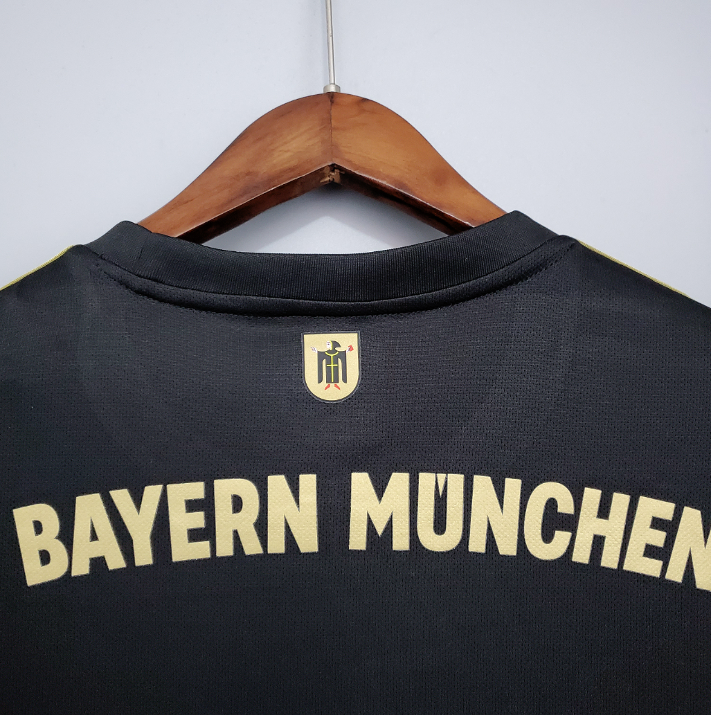 Bayern Munich 21/22 away black shirt