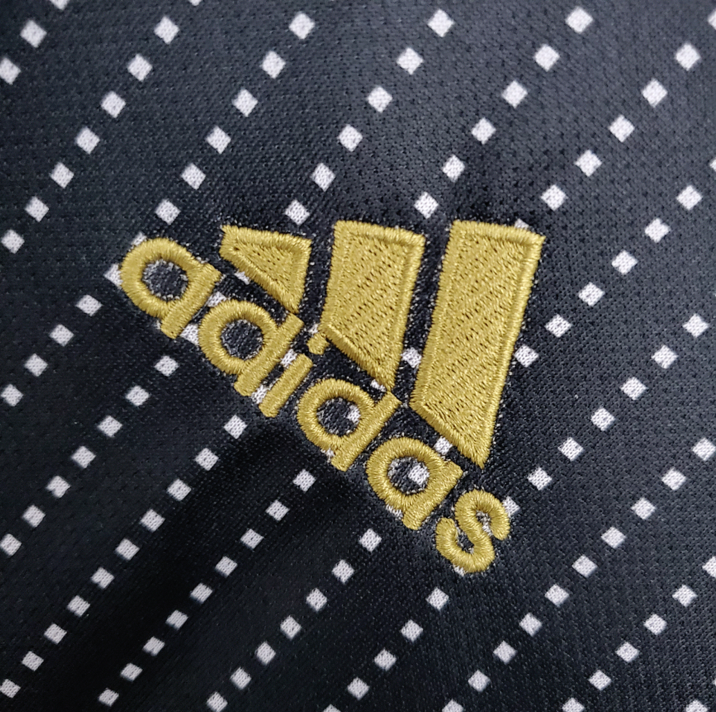 Bayern Munich 21/22 away black shirt