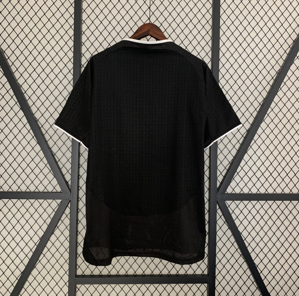 Manchester united 03/04 away black shirt